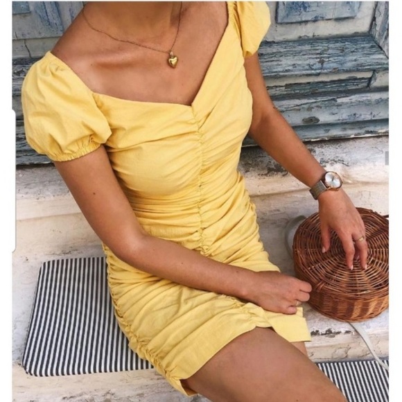 Zara yellow ruched dress - Picture 2 of 9